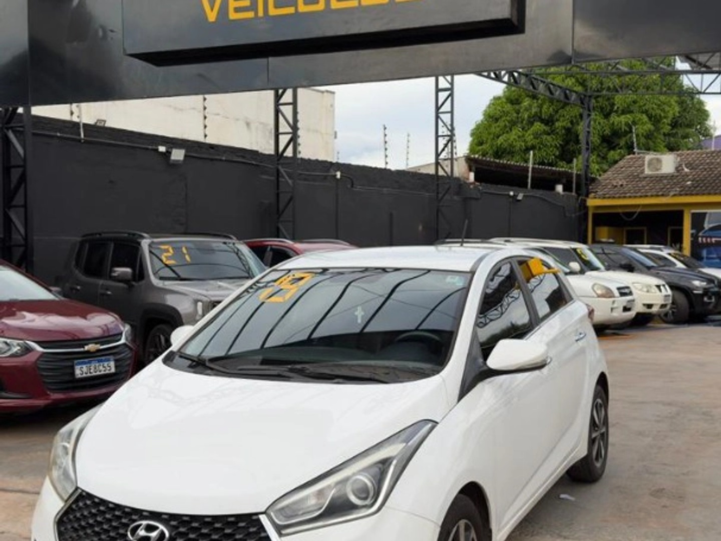HYUNDAI HB20