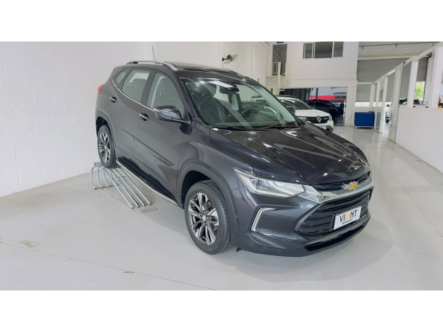 CHEVROLET TRACKER