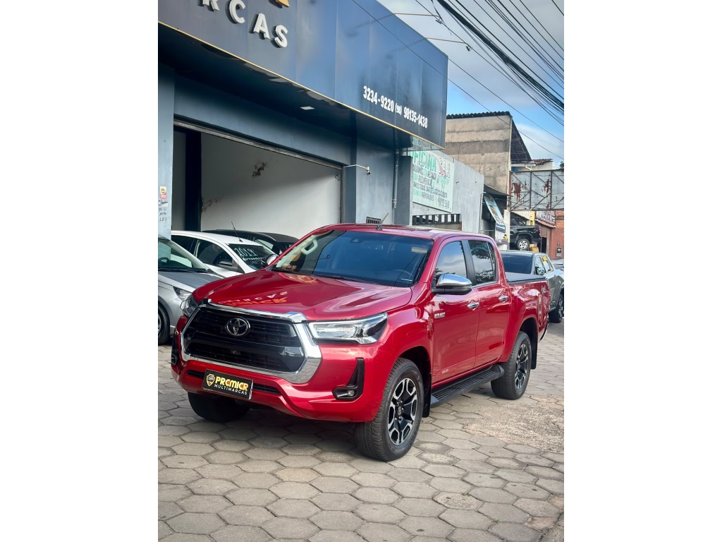 TOYOTA HILUX