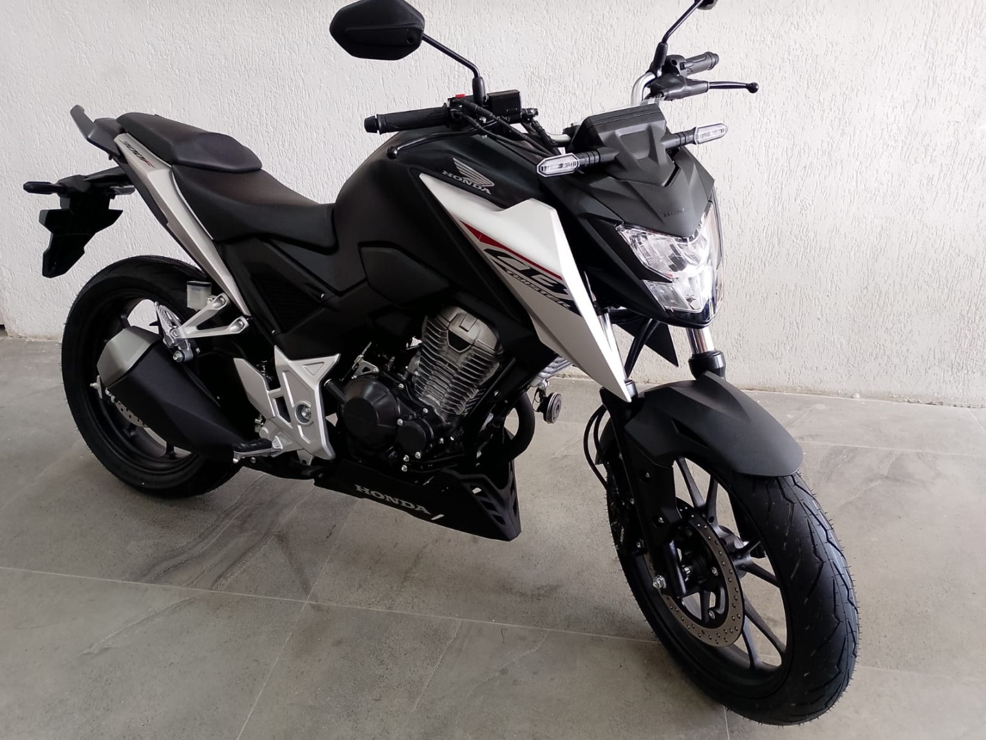 HONDA CB 300F TWISTER CBS