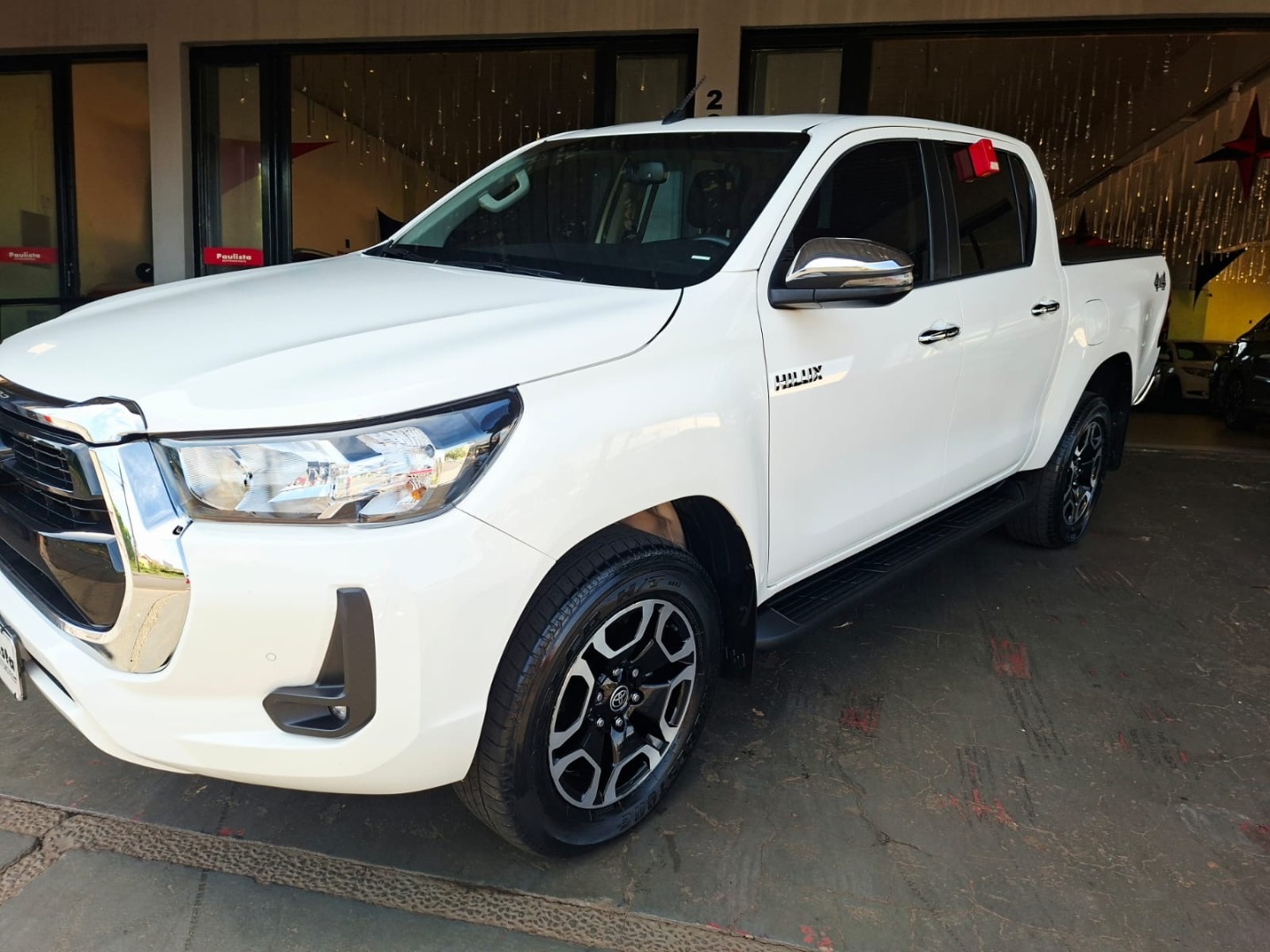 TOYOTA HILUX