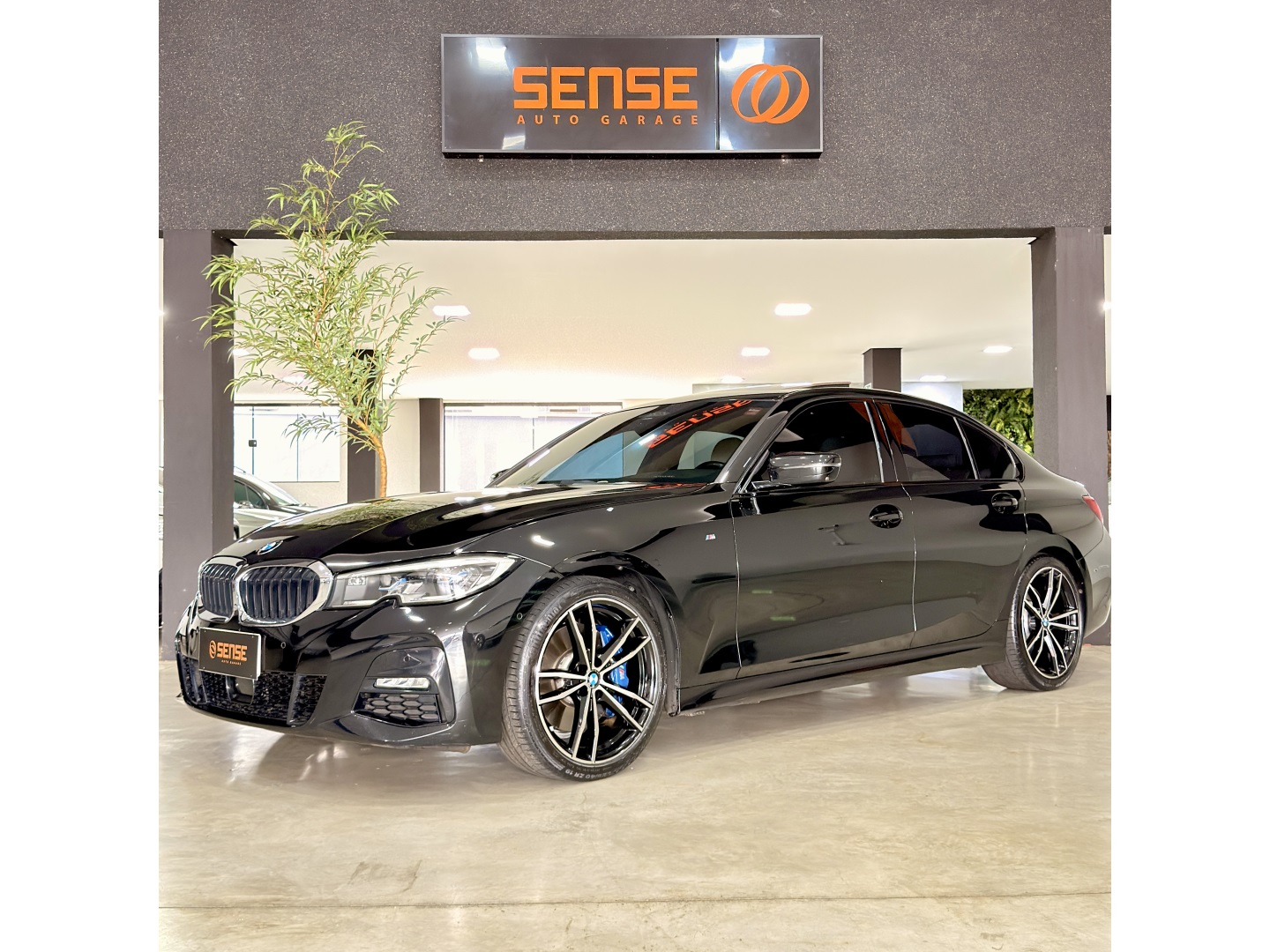 BMW 330i
