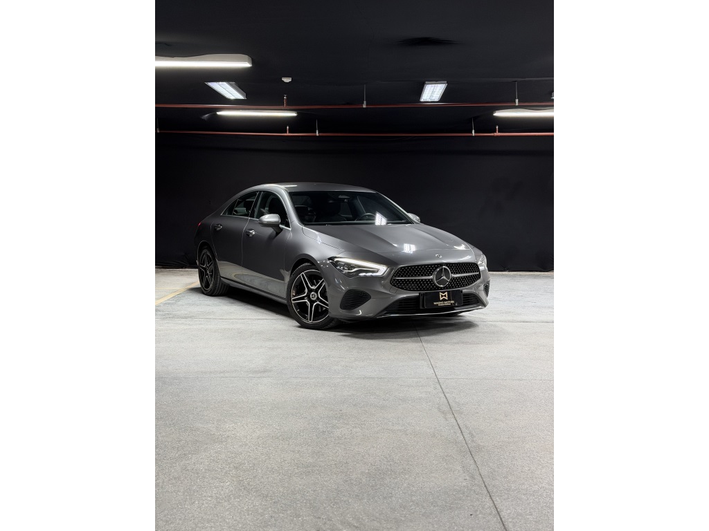 MERCEDES-BENZ CLA 200