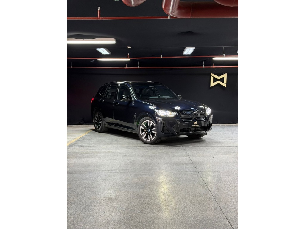 BMW iX3