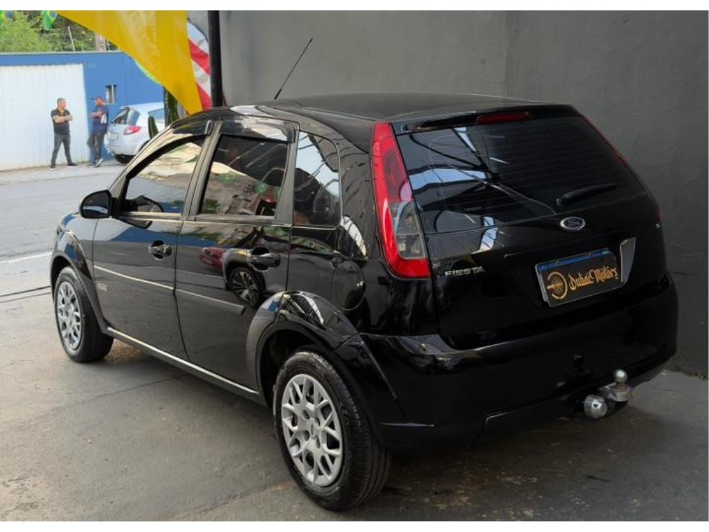 Ford Fiesta 1.6 MPI Class Hatch 8V Flex 4P Manual - foto 4
