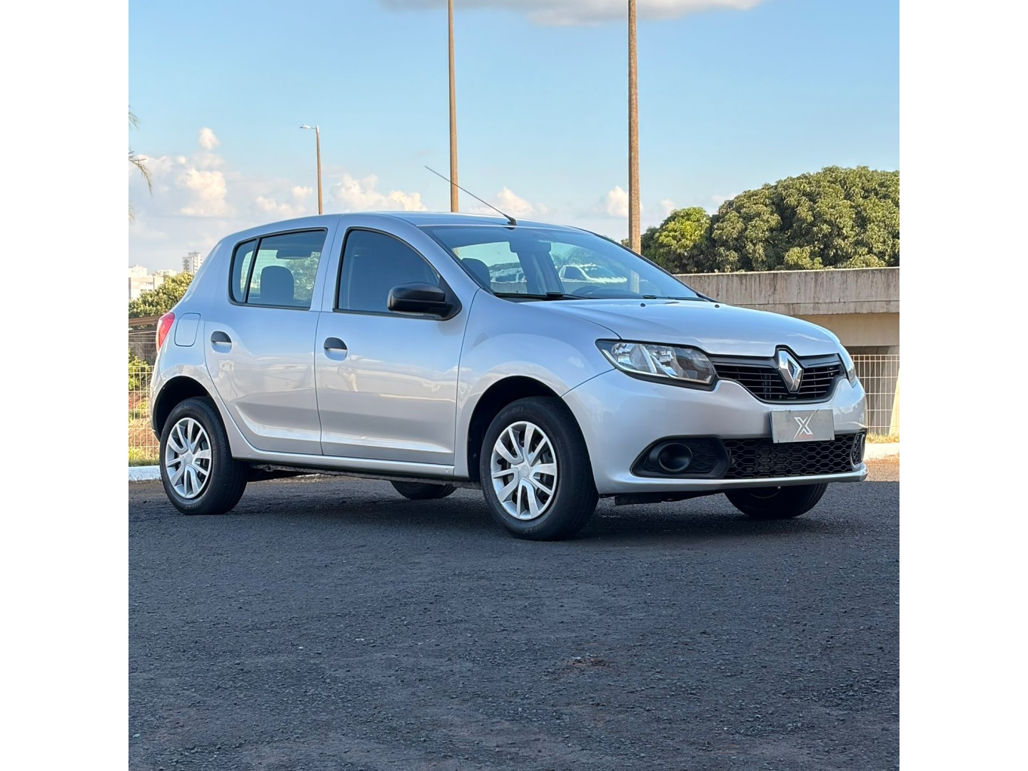RENAULT SANDERO