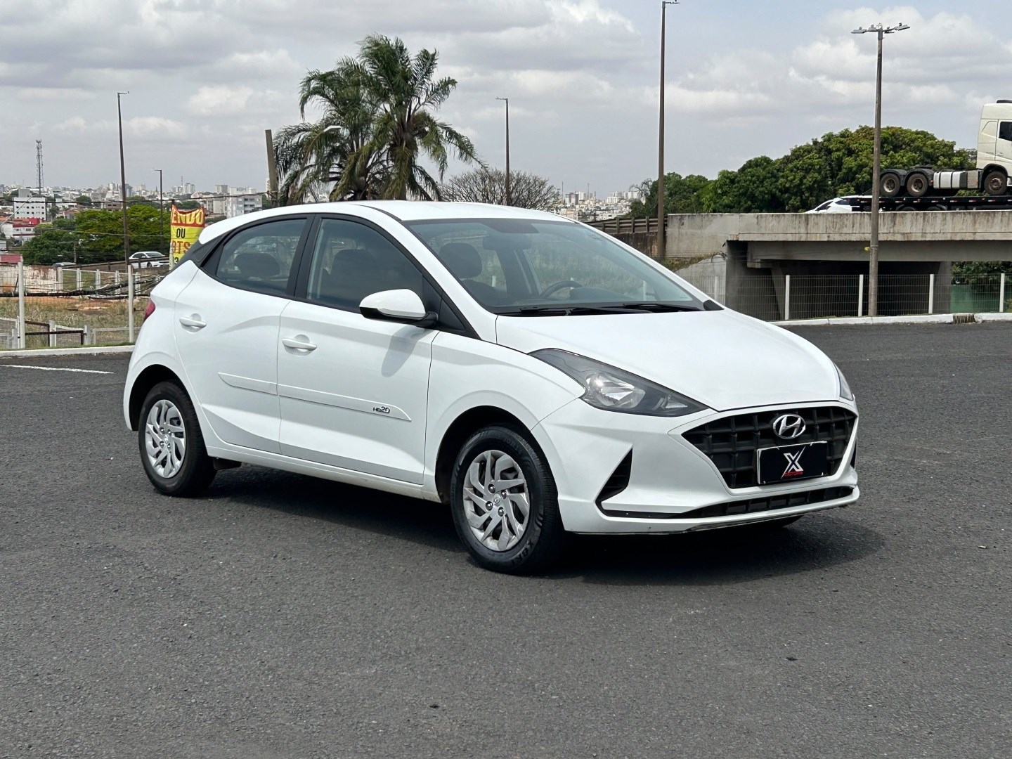 HYUNDAI HB20