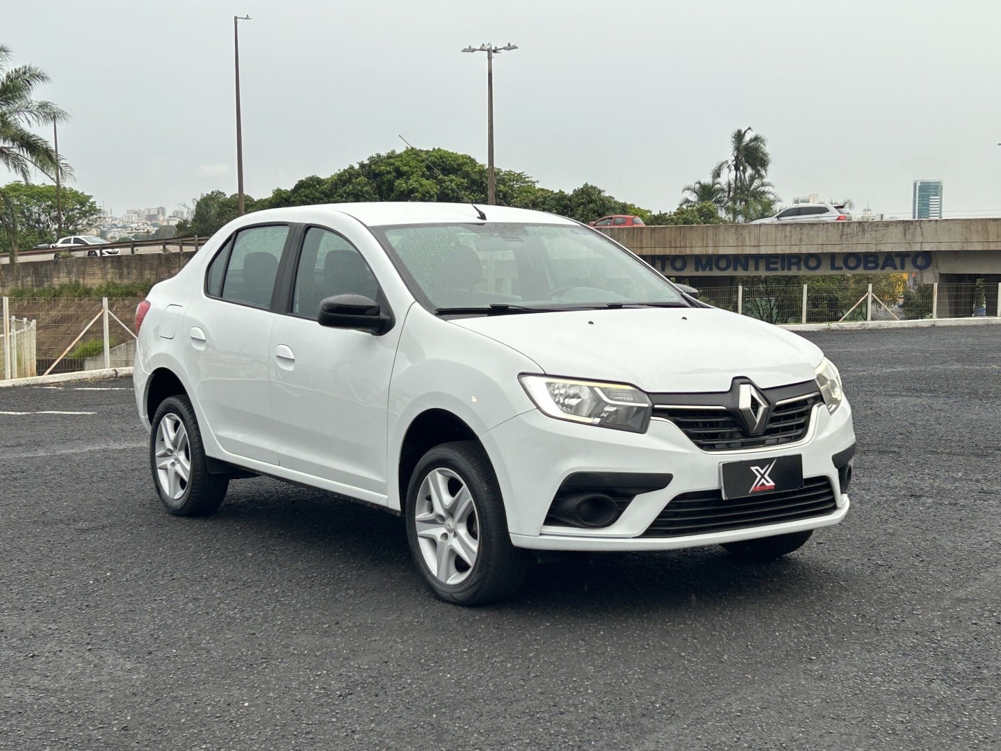 RENAULT LOGAN