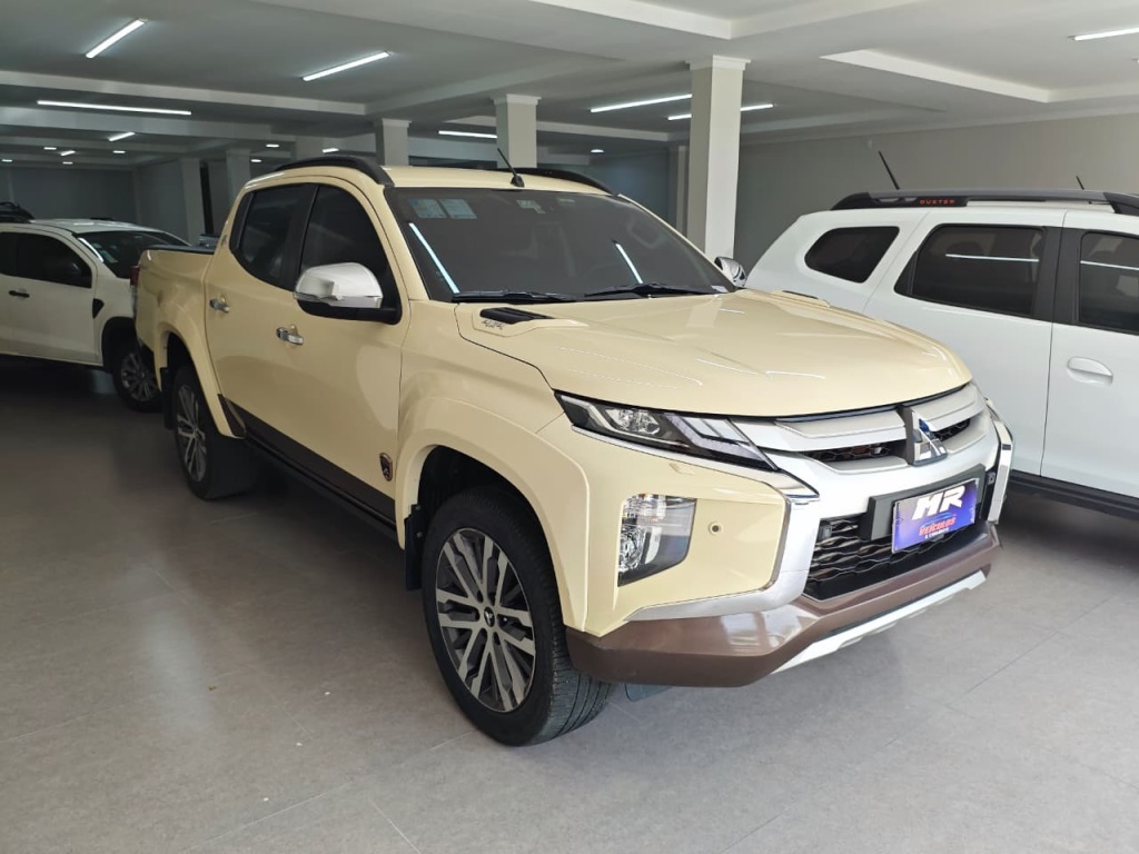 MITSUBISHI L200 TRITON