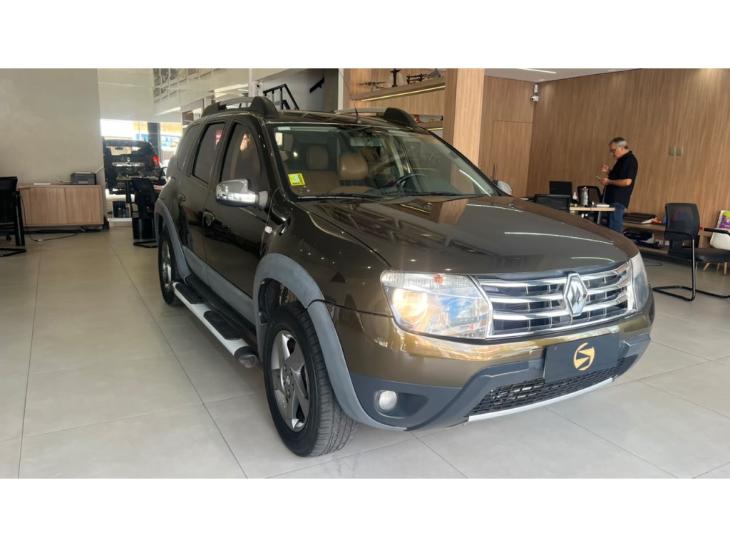 RENAULT DUSTER
