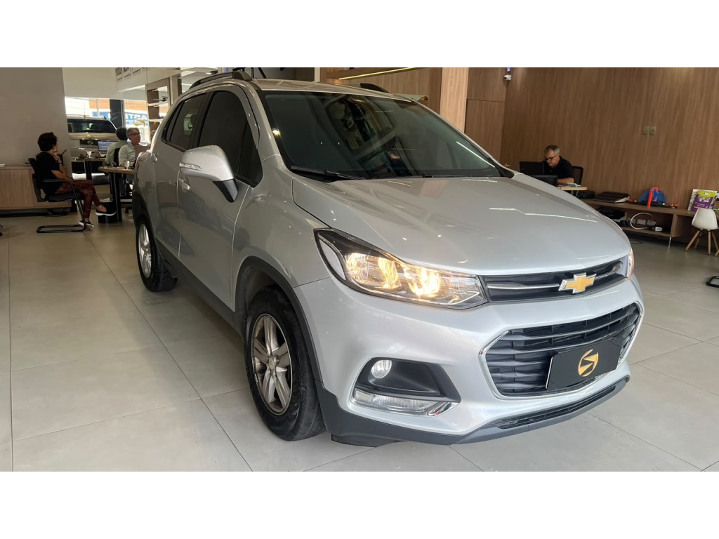 CHEVROLET TRACKER