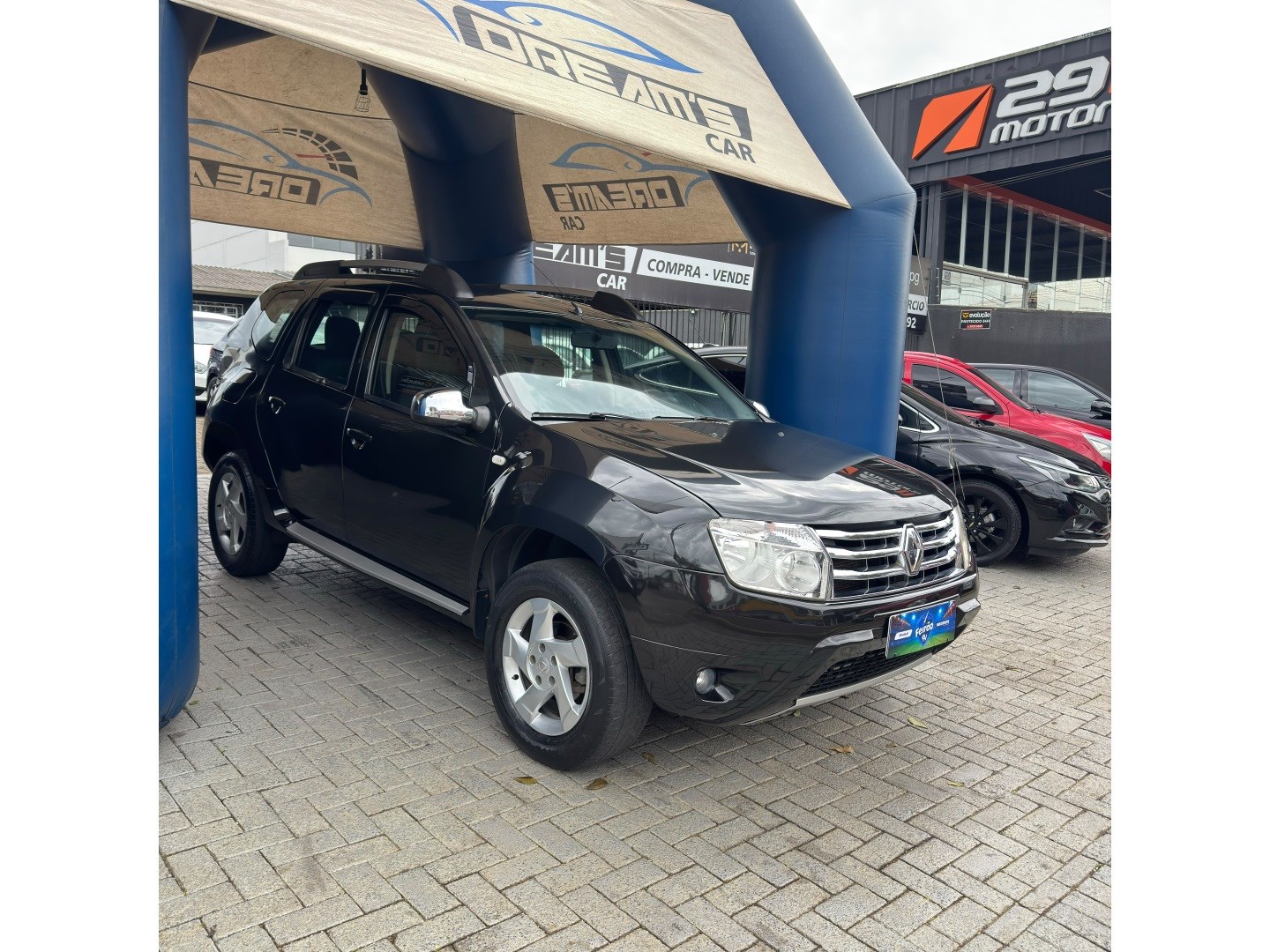 RENAULT DUSTER