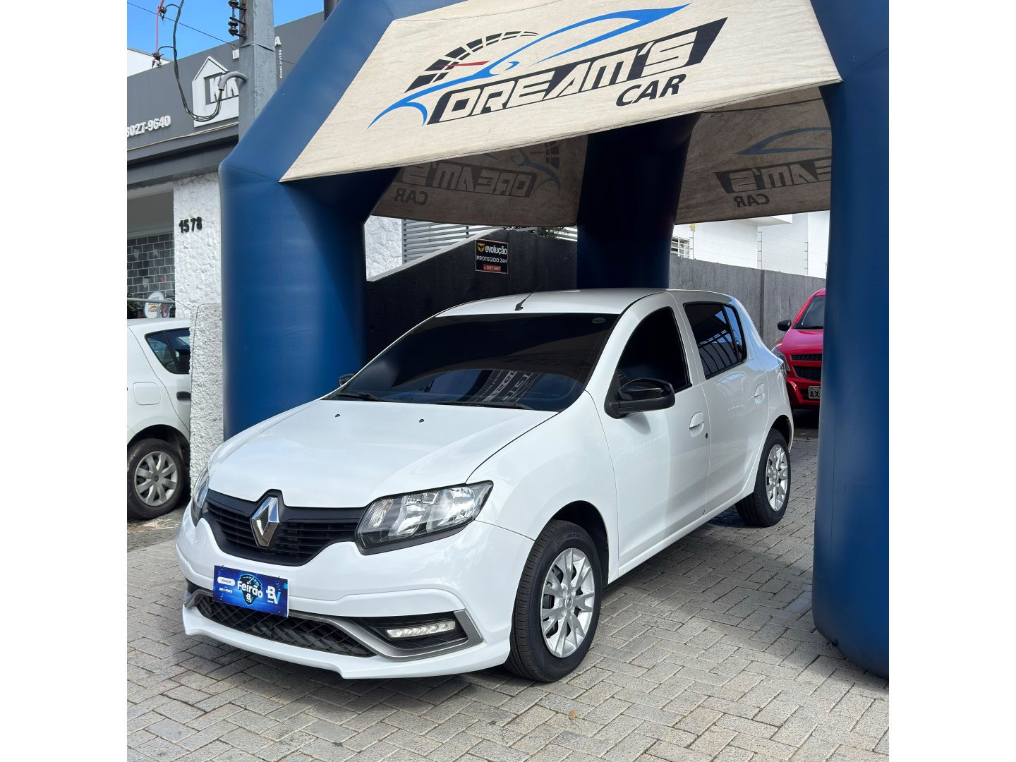 RENAULT SANDERO