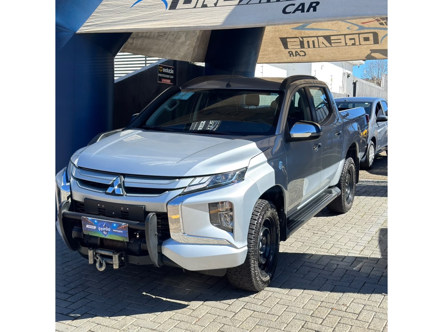 MITSUBISHI L200 TRITON