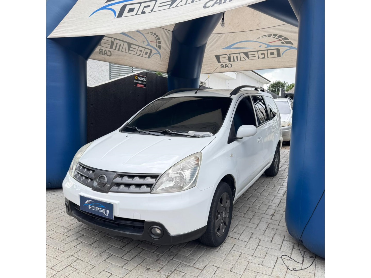 NISSAN GRAND LIVINA