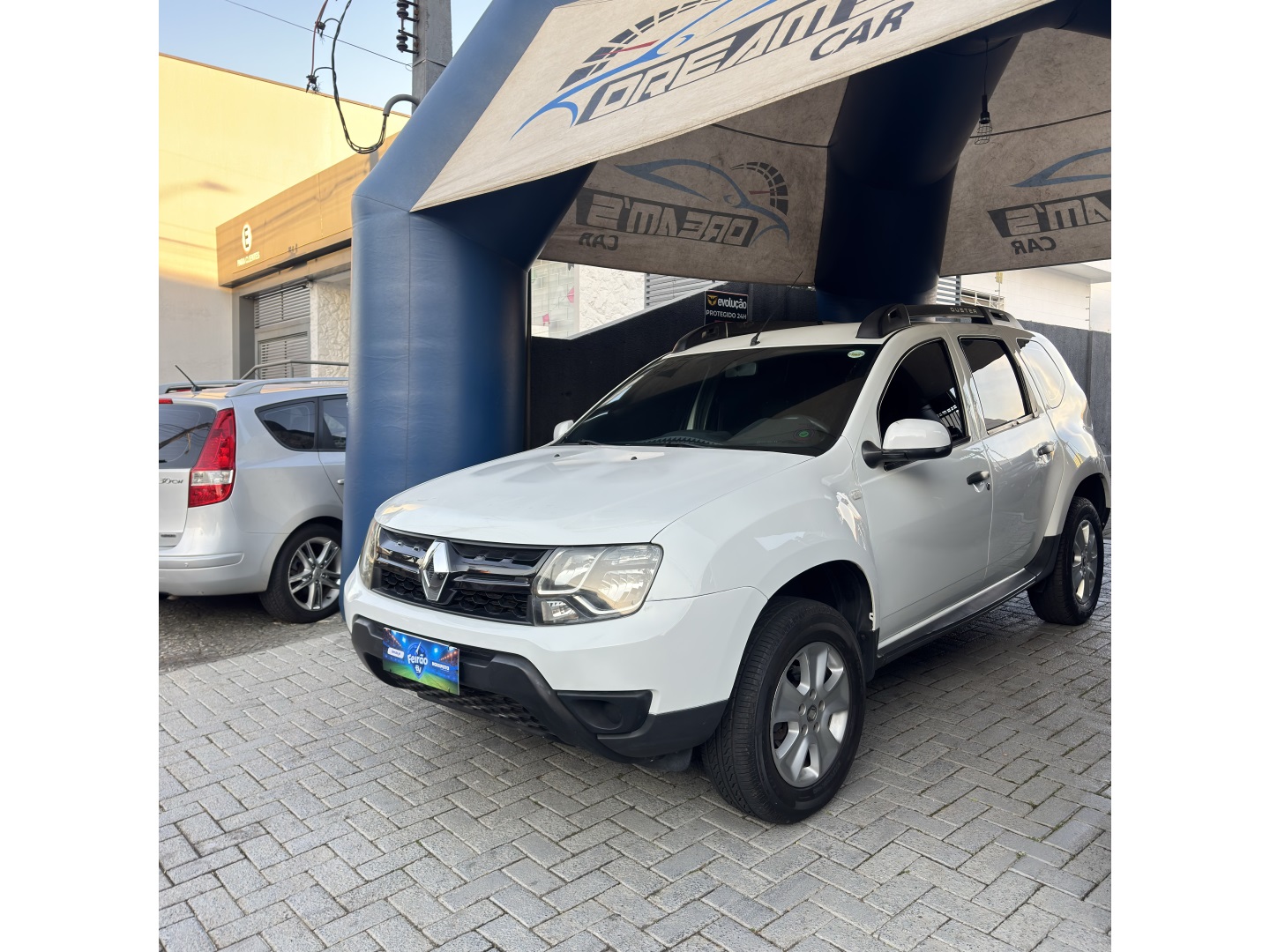 RENAULT DUSTER
