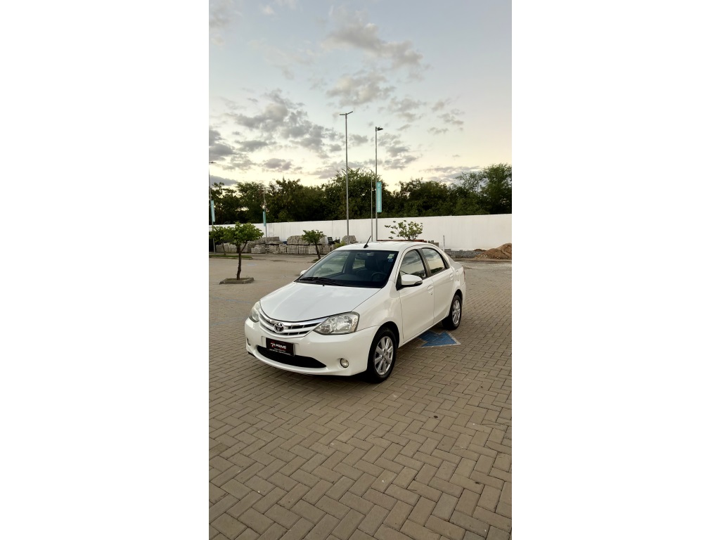 TOYOTA ETIOS