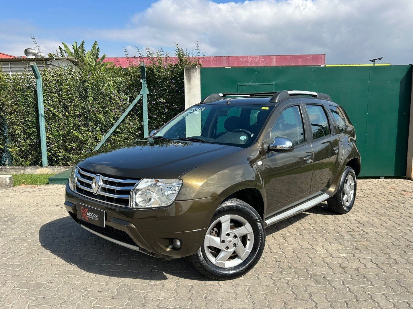RENAULT DUSTER