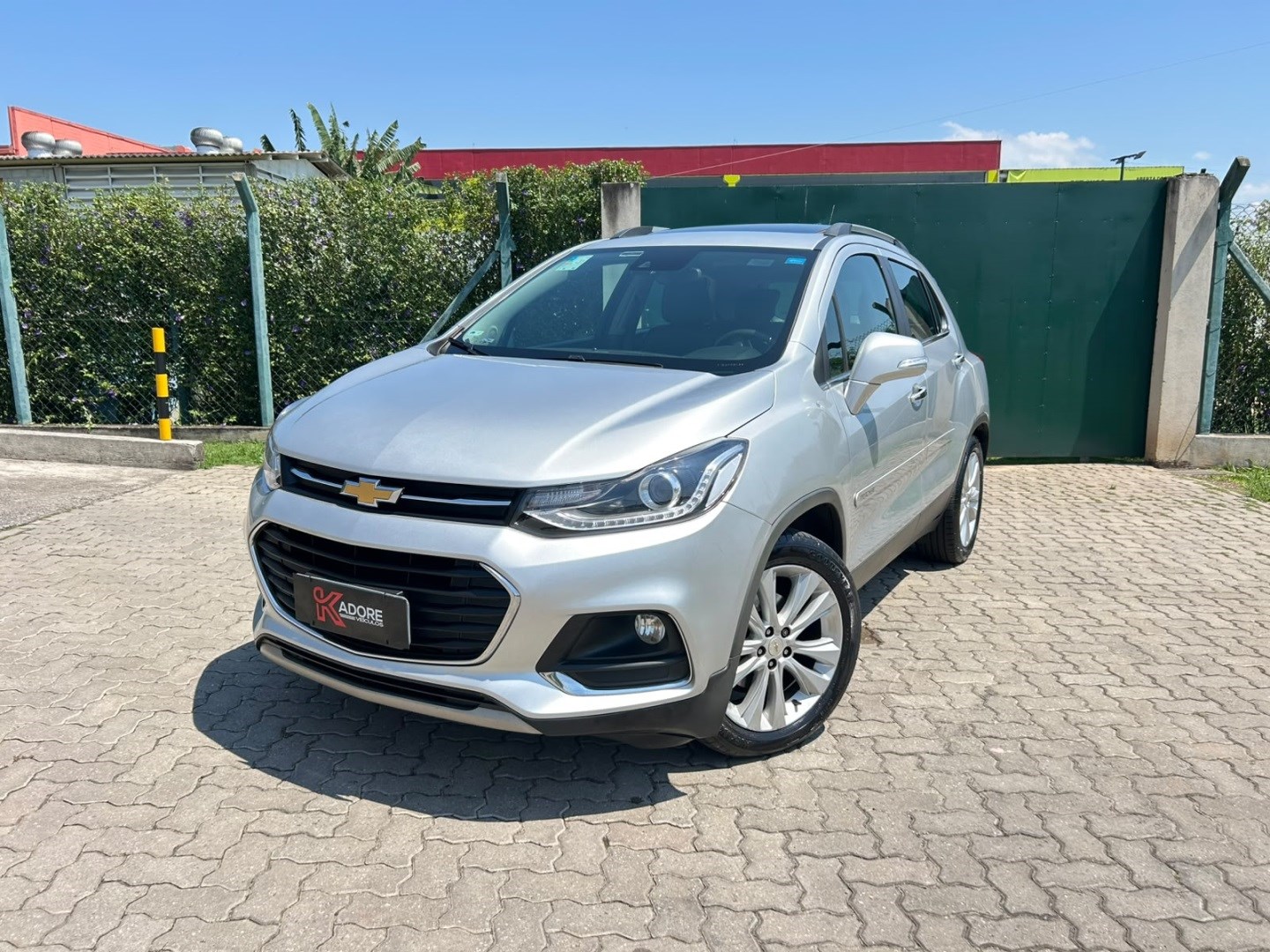 CHEVROLET TRACKER