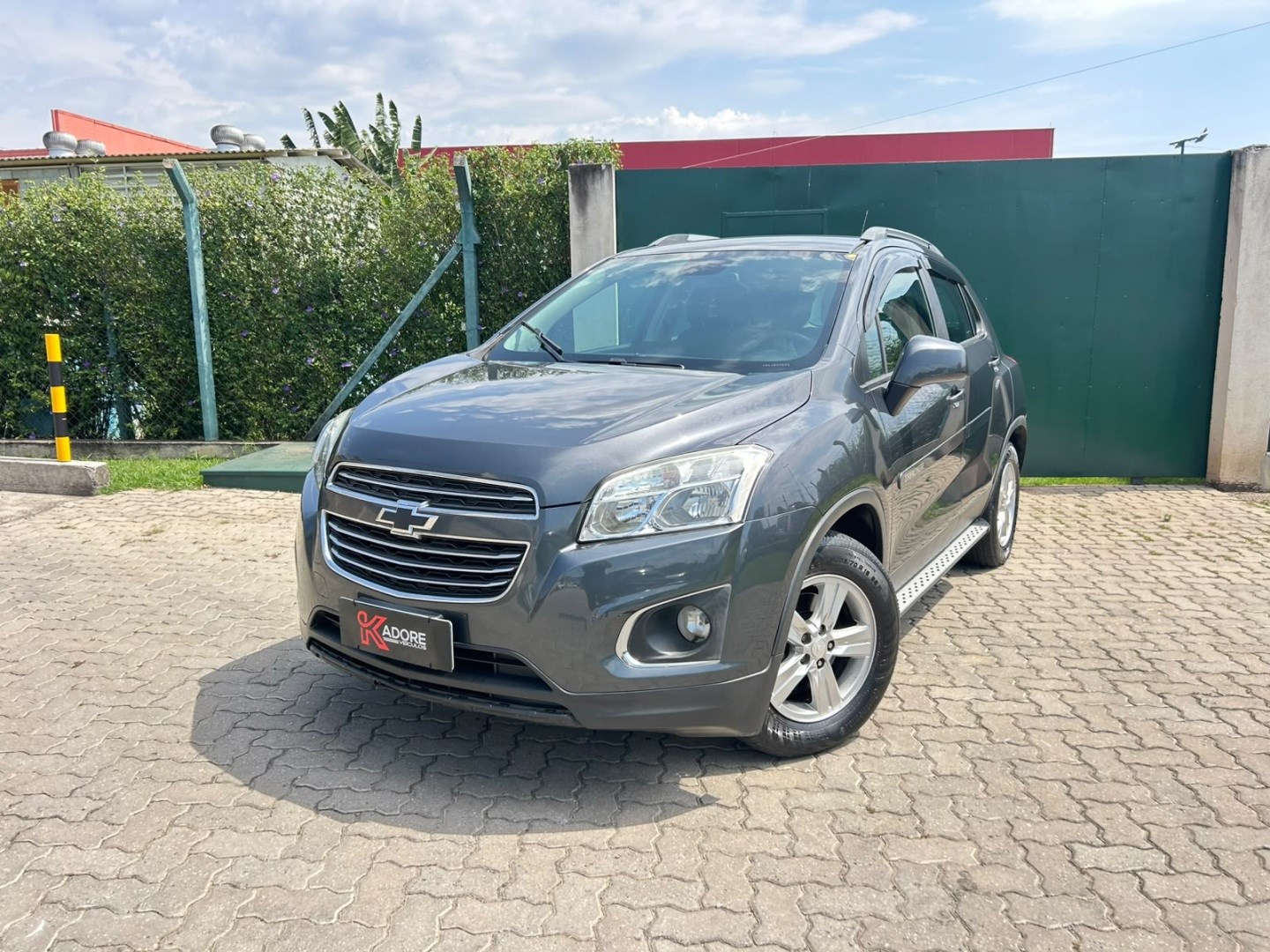 CHEVROLET TRACKER