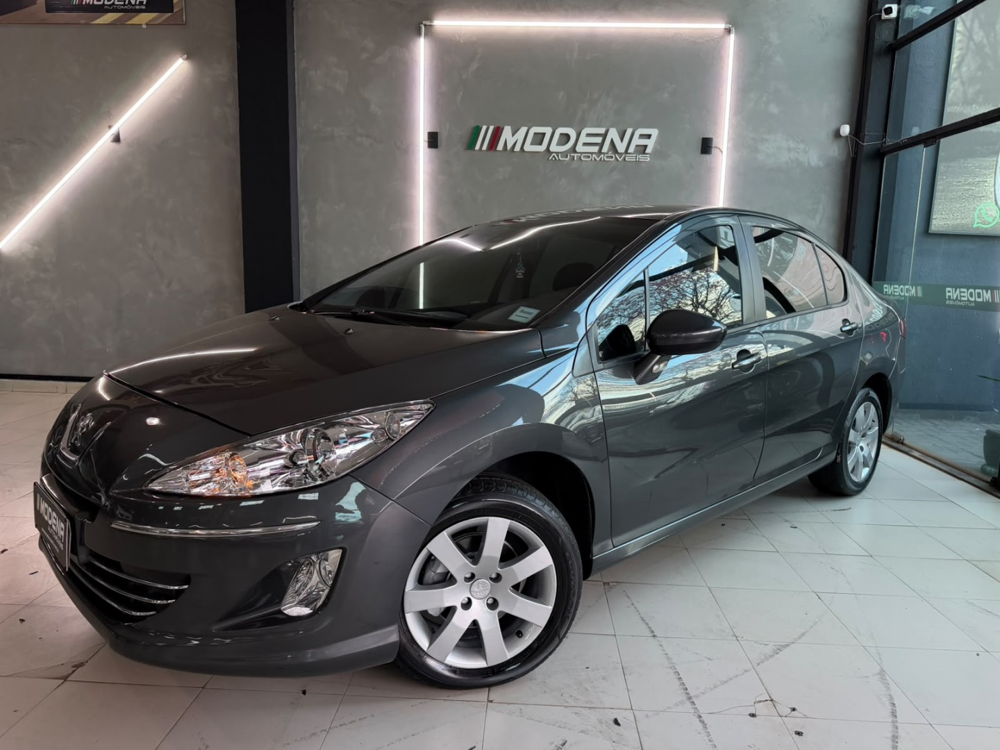 PEUGEOT 408