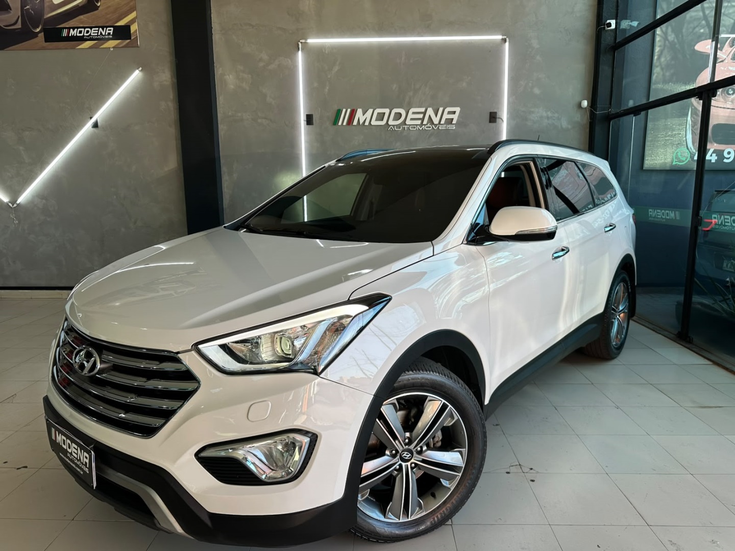 HYUNDAI GRAND SANTA FÉ
