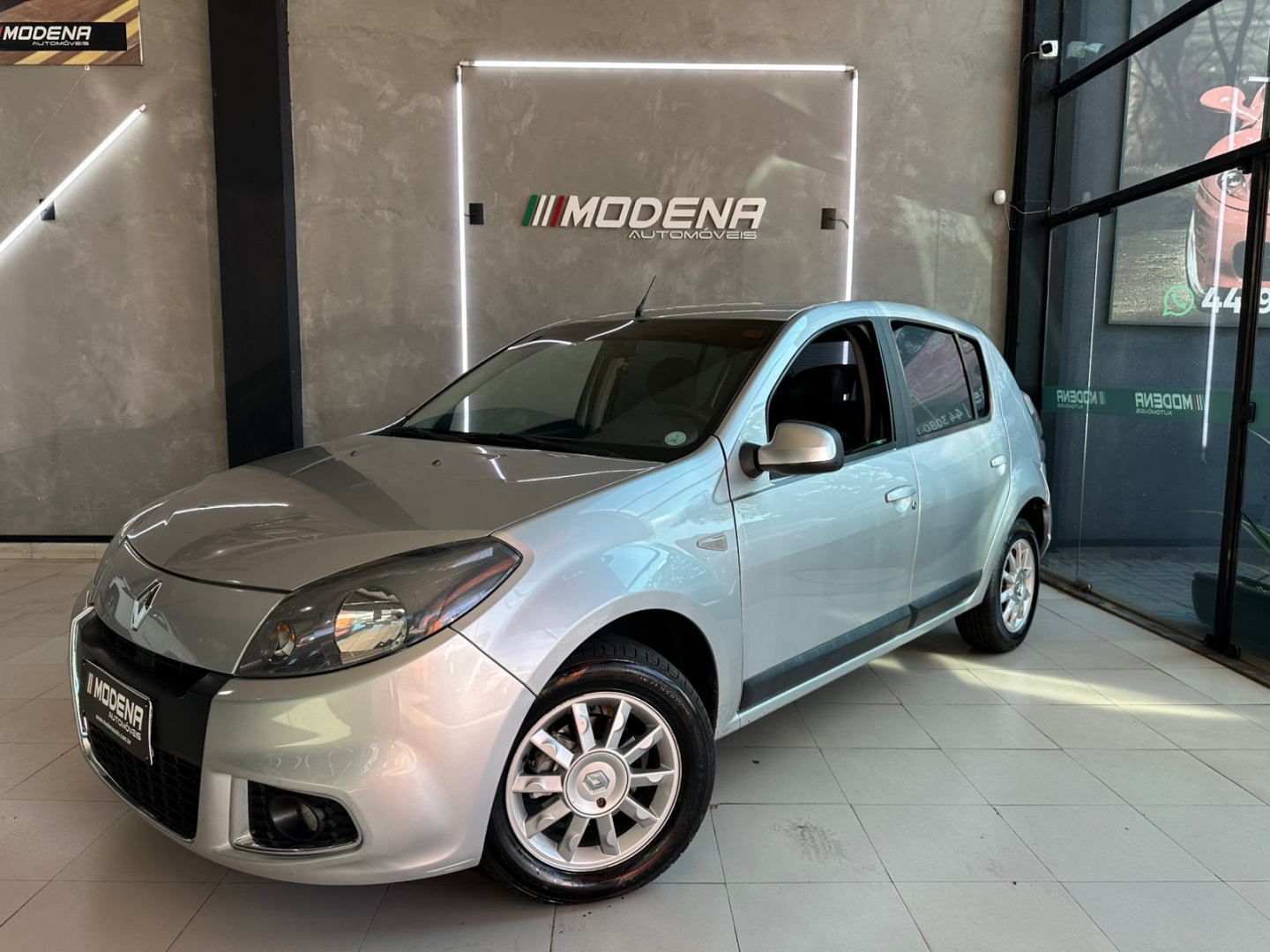 RENAULT SANDERO