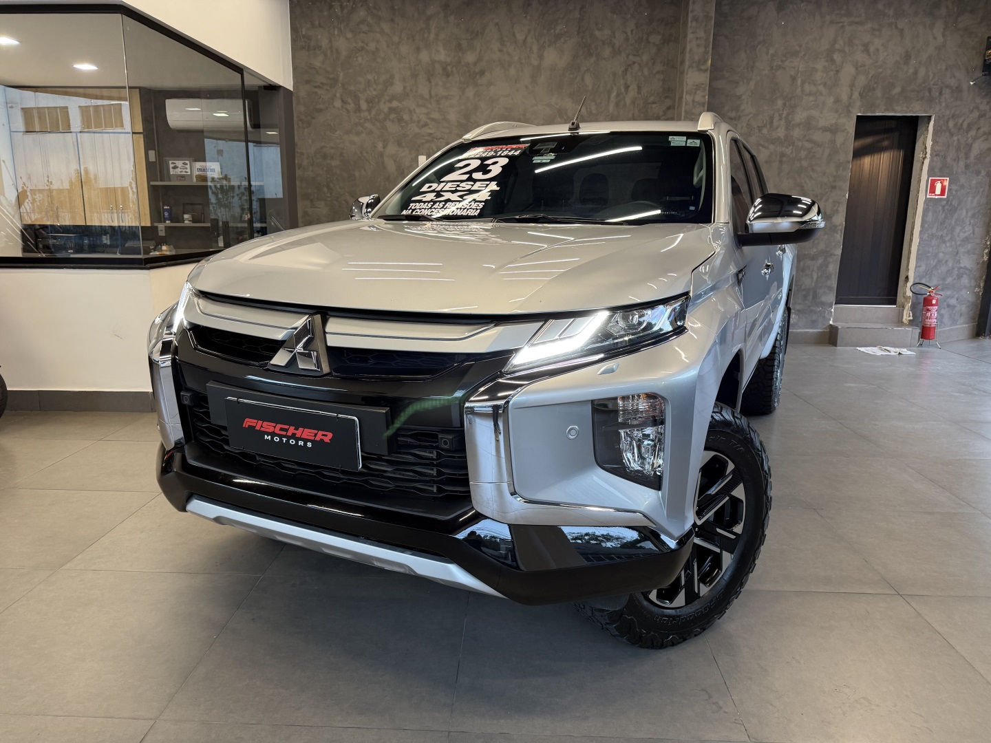 MITSUBISHI L200 TRITON