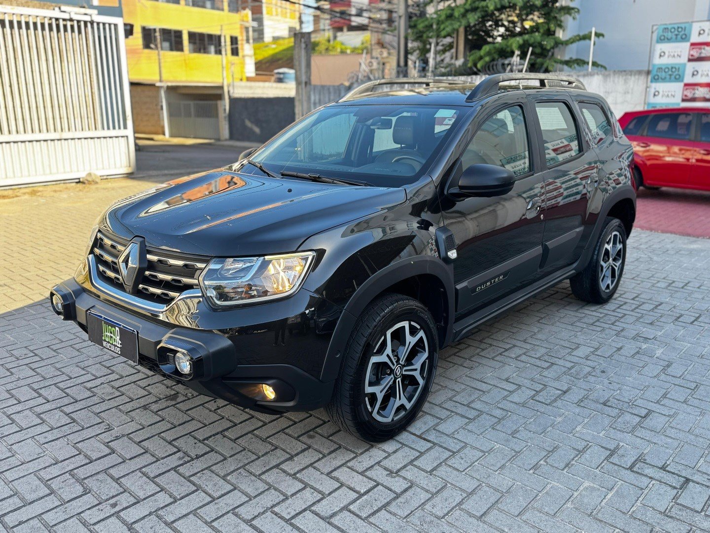 RENAULT DUSTER