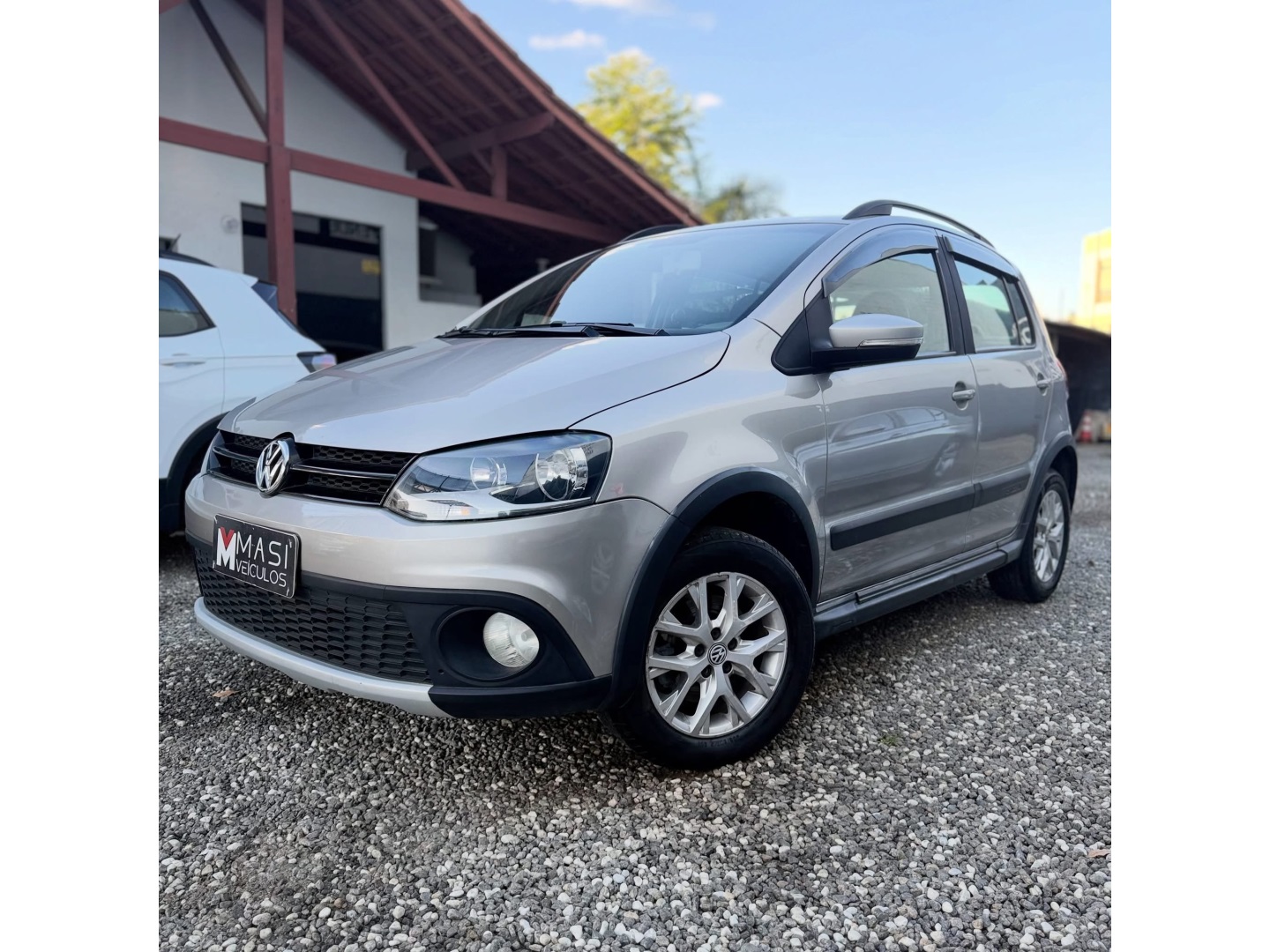 VOLKSWAGEN CROSSFOX
