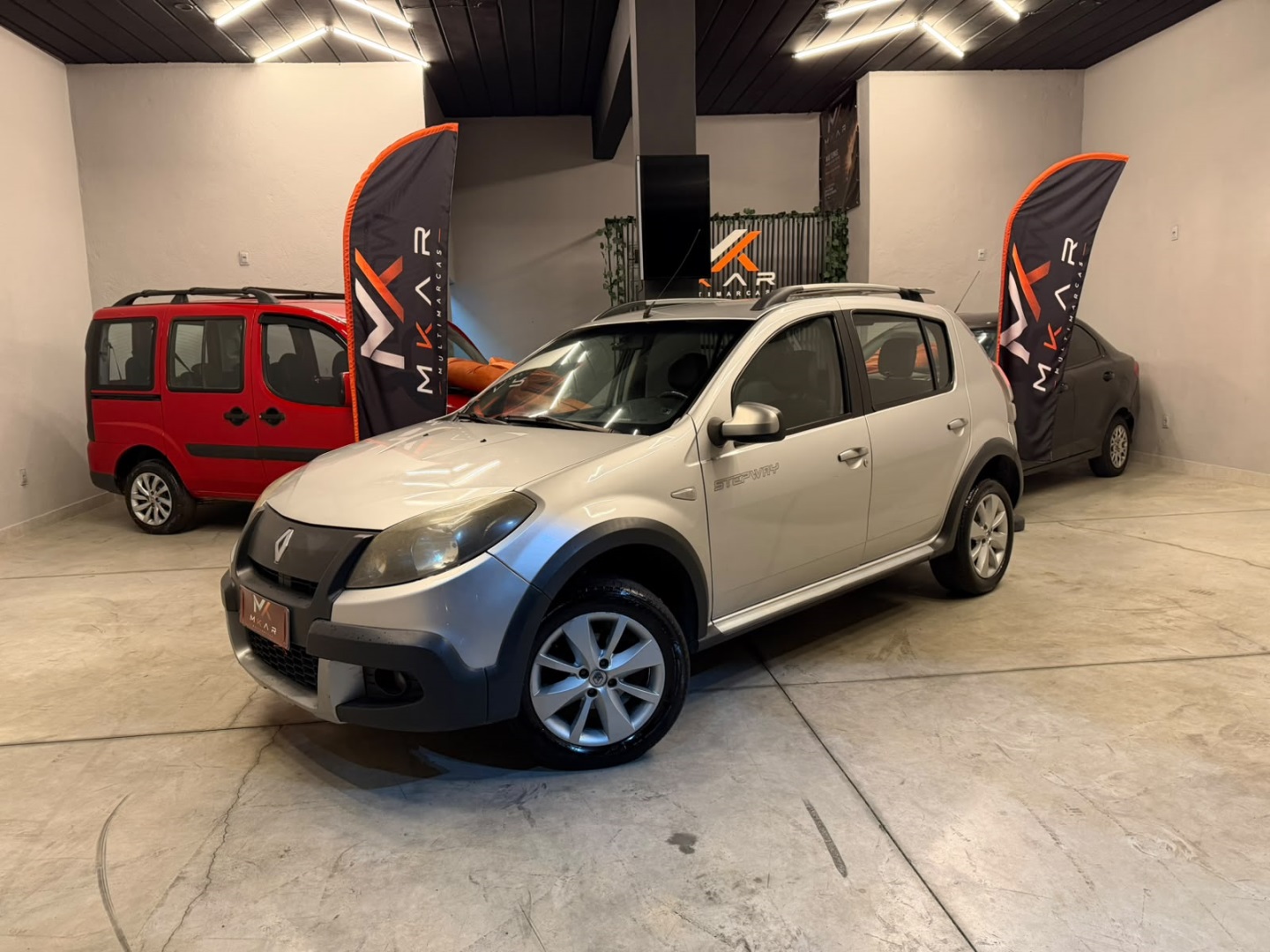 RENAULT SANDERO