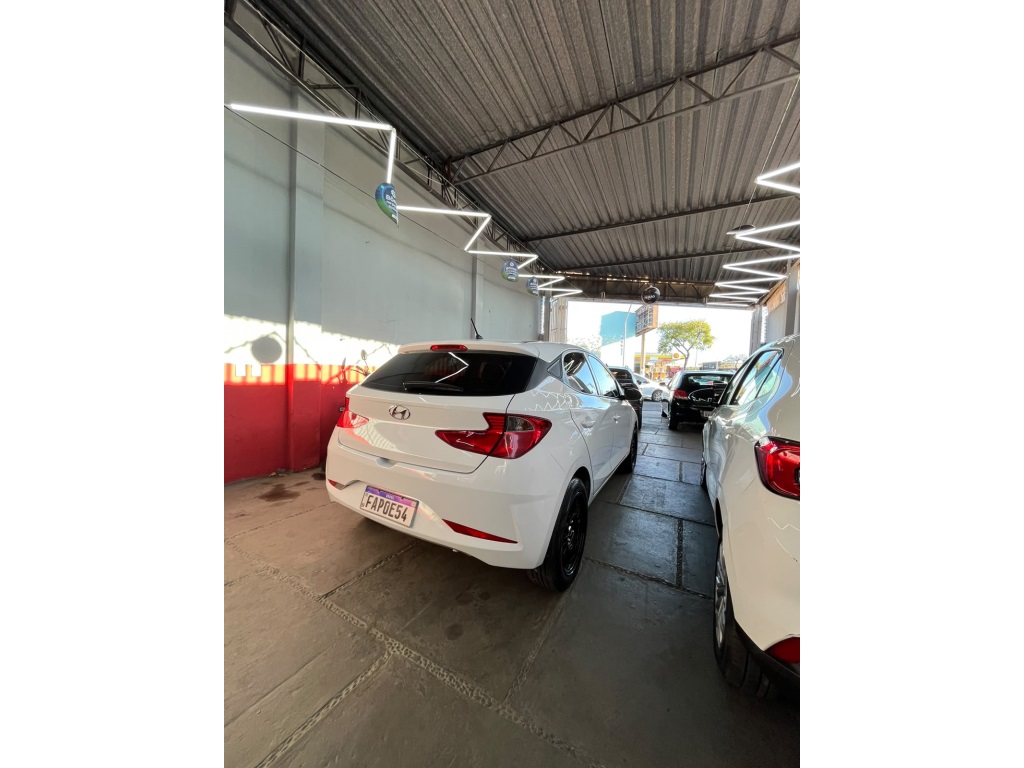 HYUNDAI HB20
