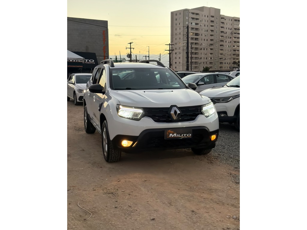 RENAULT DUSTER