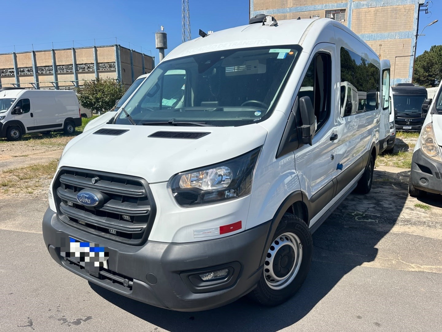 Ford Transit 2.0 ECOBLUE Diesel Minibus 14+1 410L Manual 2023
