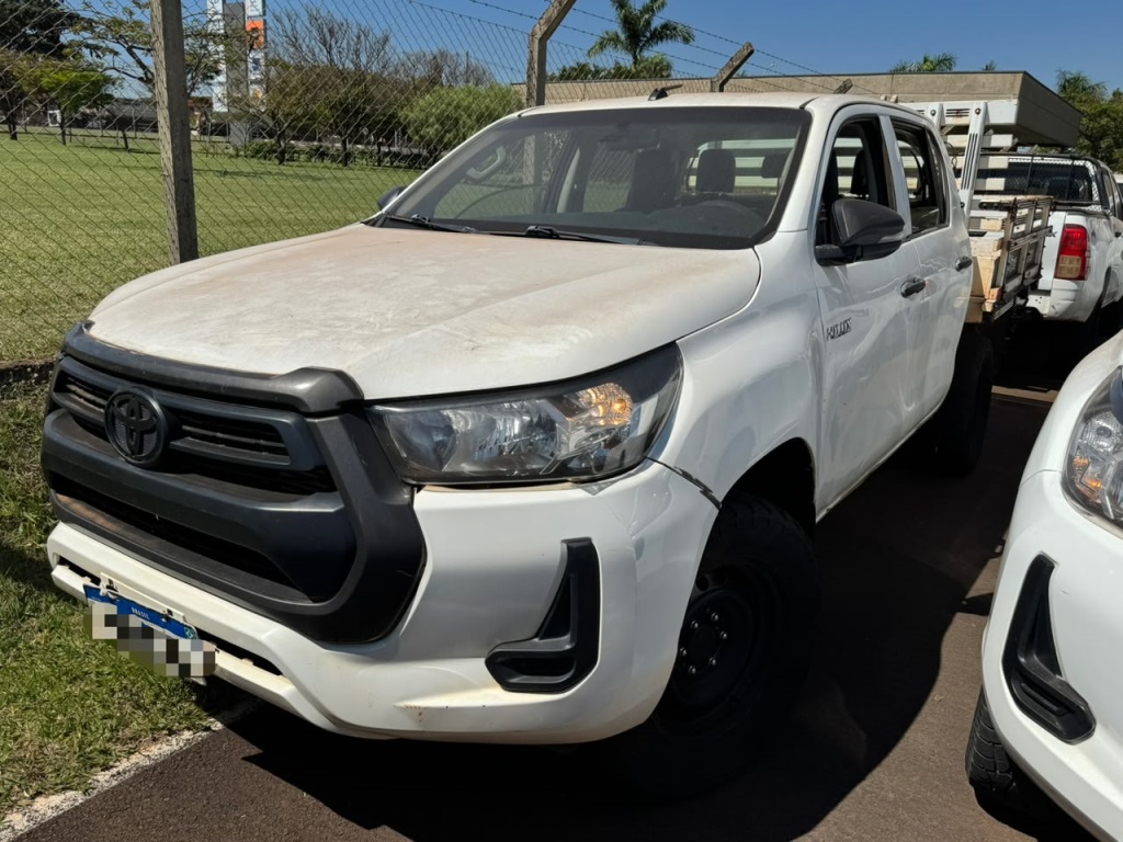 Toyota Hilux 2.8 D-4D Turbo Diesel CD Power Pack 4X4 Manual 2022