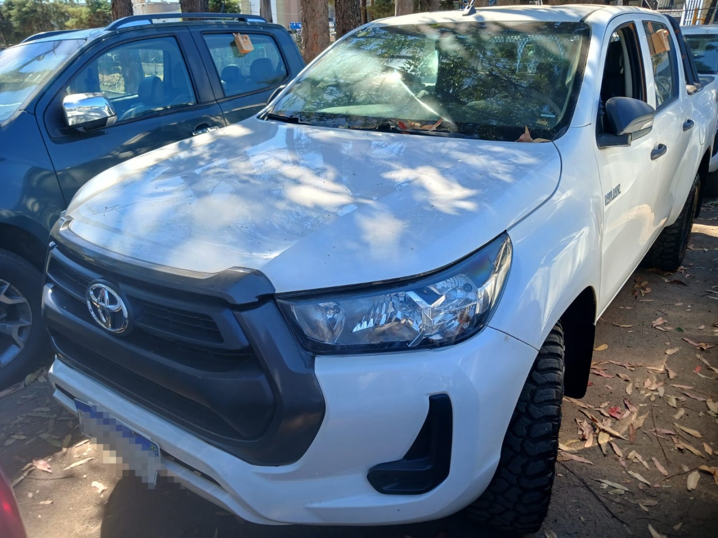 Toyota Hilux 2.8 D-4D Turbo Diesel CD Power Pack 4X4 Manual 2024