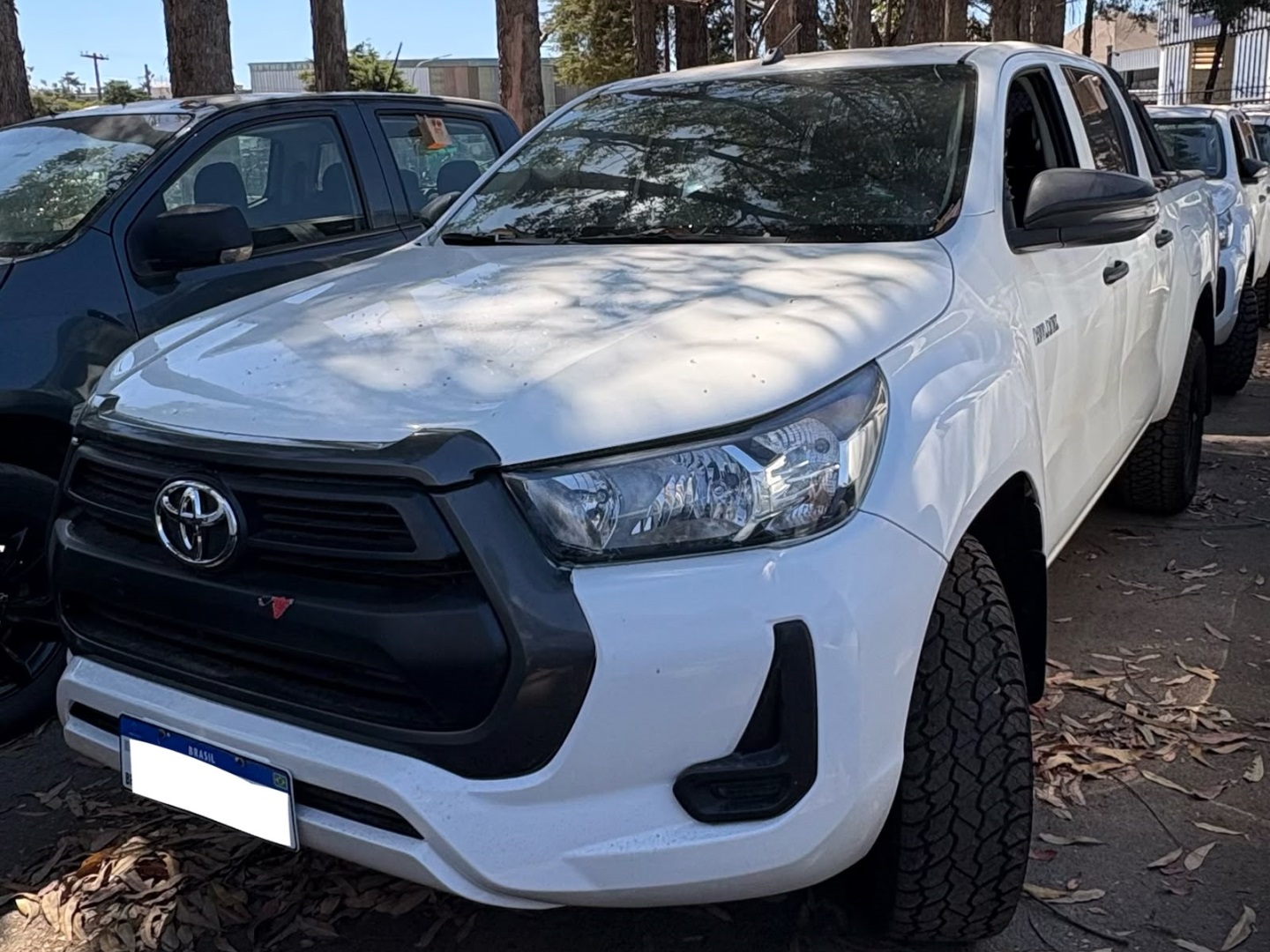 Toyota Hilux 2.8 D-4D Turbo Diesel CD Power Pack 4X4 Manual 2024