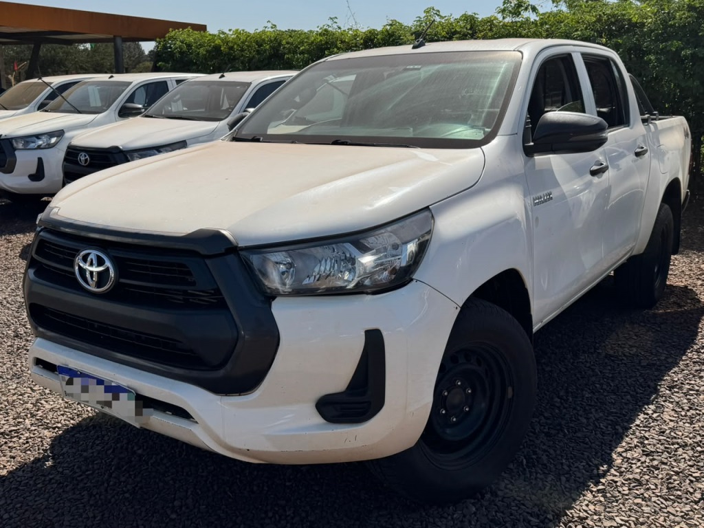 Toyota Hilux 2.8 D-4D Turbo Diesel CD Power Pack 4X4 Manual 2023