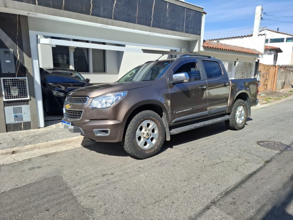 Chevrolet S10 2.8 LTZ 4X4 CD 16V Turbo Diesel 4P Automático 2013/2014