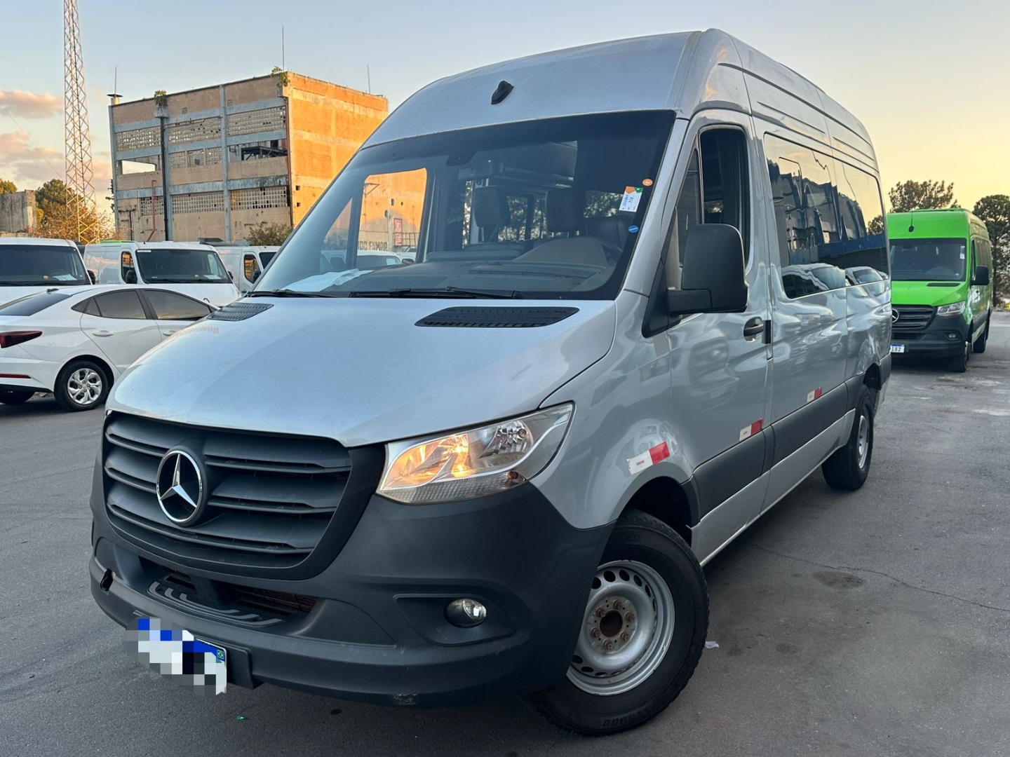 Mercedes-Benz Sprinter 2.0 CDI Diesel VAN 417 TA Longo 16L Manual 2024/2025