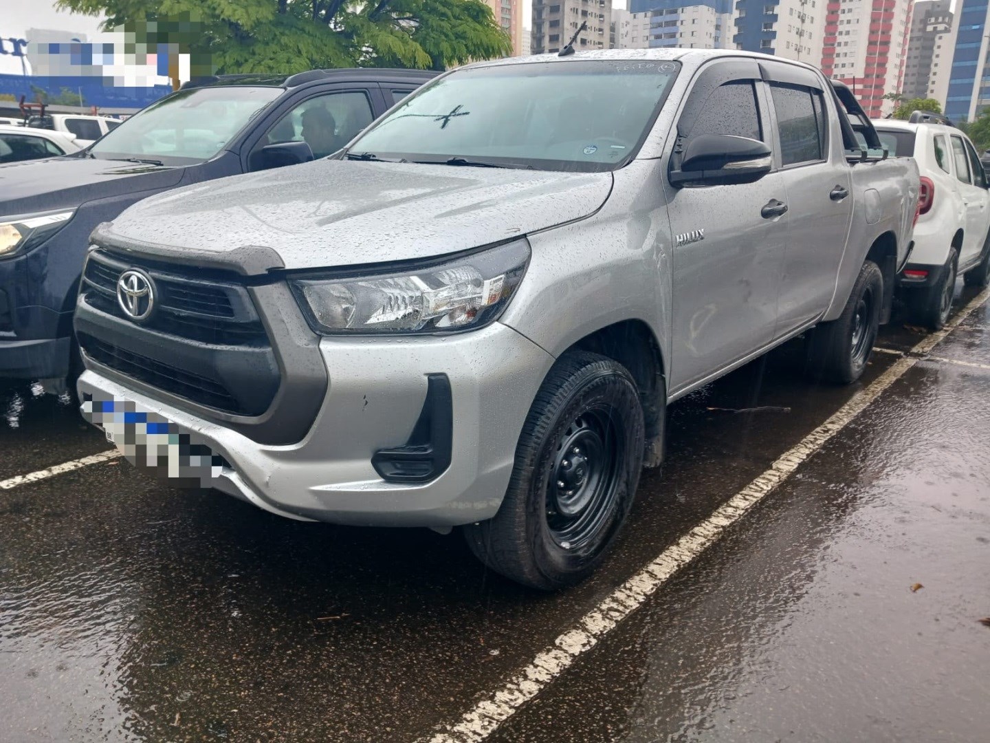 Toyota Hilux 2.8 D-4D Turbo Diesel CD Power Pack 4X4 Manual 2023/2024