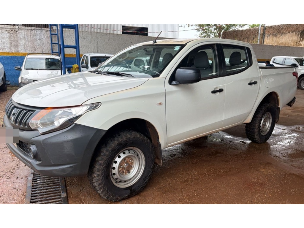 Mitsubishi L200 Triton 2.4 16V Turbo Diesel GL CD 4X4 Manual 2021/2022