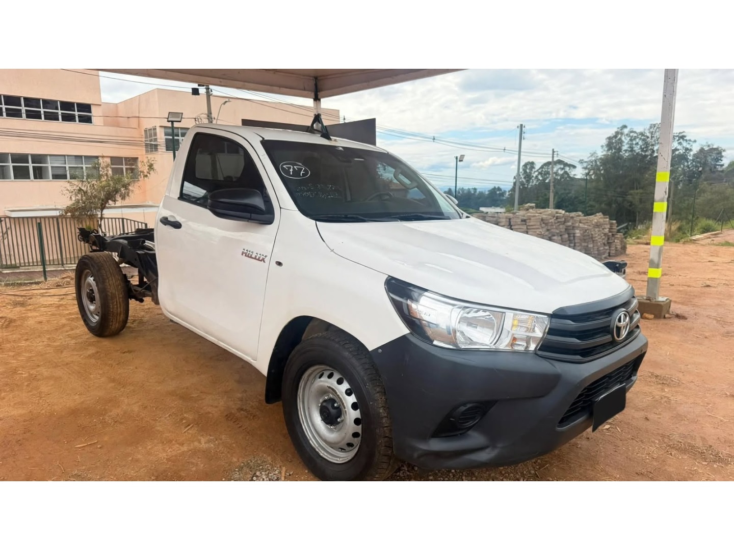 Toyota Hilux 2.8 D-4D Turbo Diesel Chassi 4X4 Manual 2021/2021