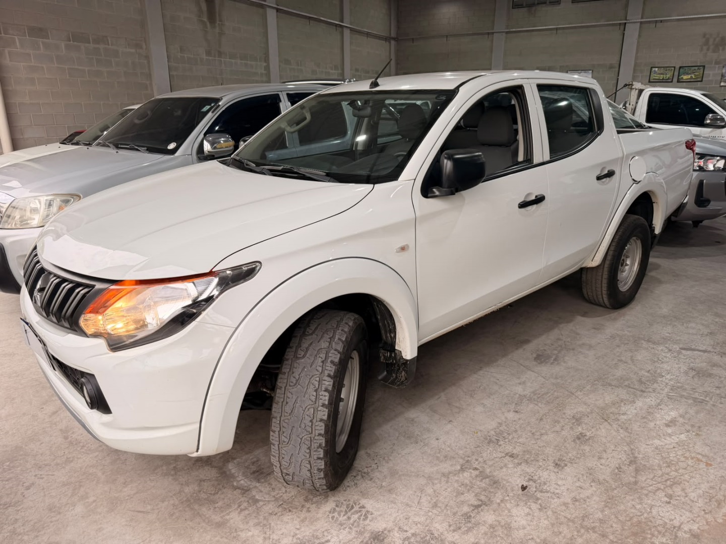 Mitsubishi L200 Triton 2.4 16V Turbo Diesel GL CD 4X4 Manual 2023/2023