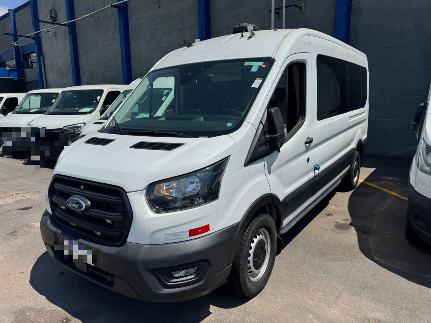 Ford Transit 2.0 ECOBLUE Diesel Minibus 14+1 410L Manual 2022/2023