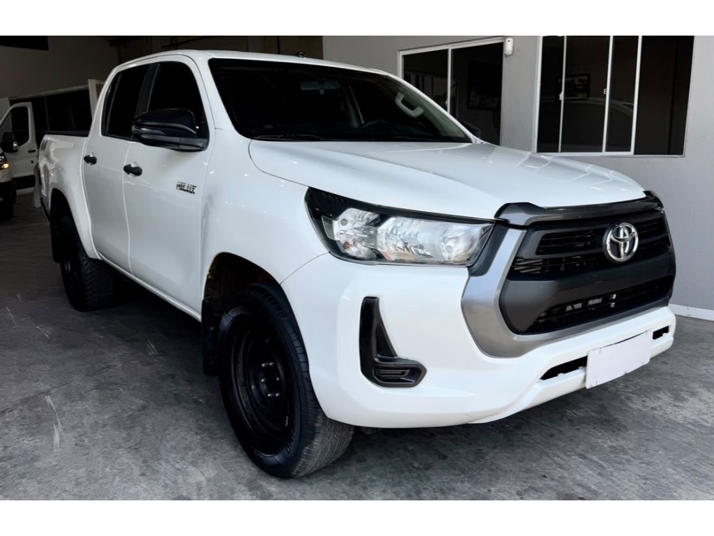 Toyota Hilux 2.8 D-4D Turbo Diesel CD Power Pack 4X4 Manual 2020/2021
