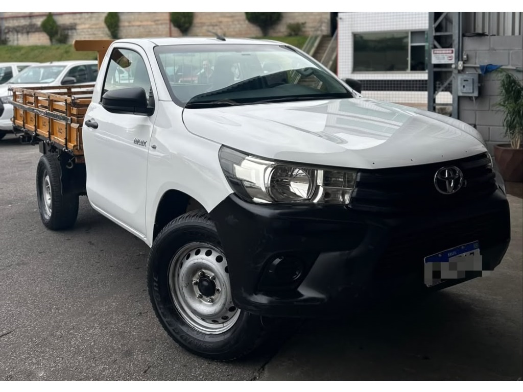 Toyota Hilux 2.8 D-4D Turbo Diesel Chassi 4X4 Manual 2023/2024