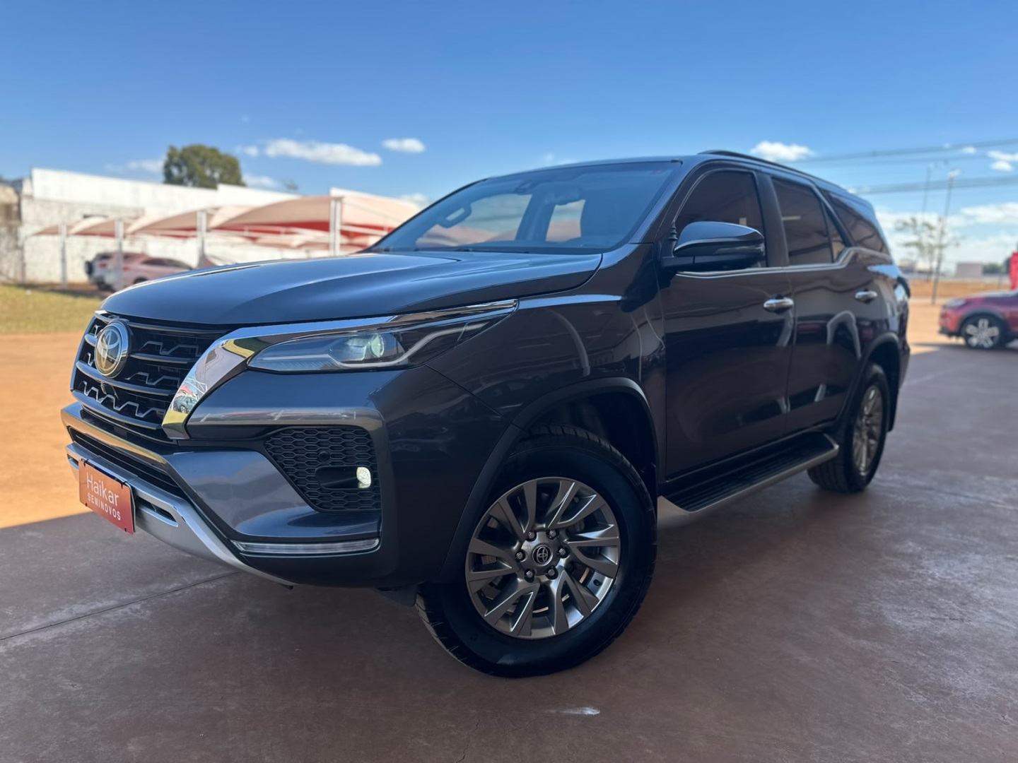TOYOTA HILUX SW4