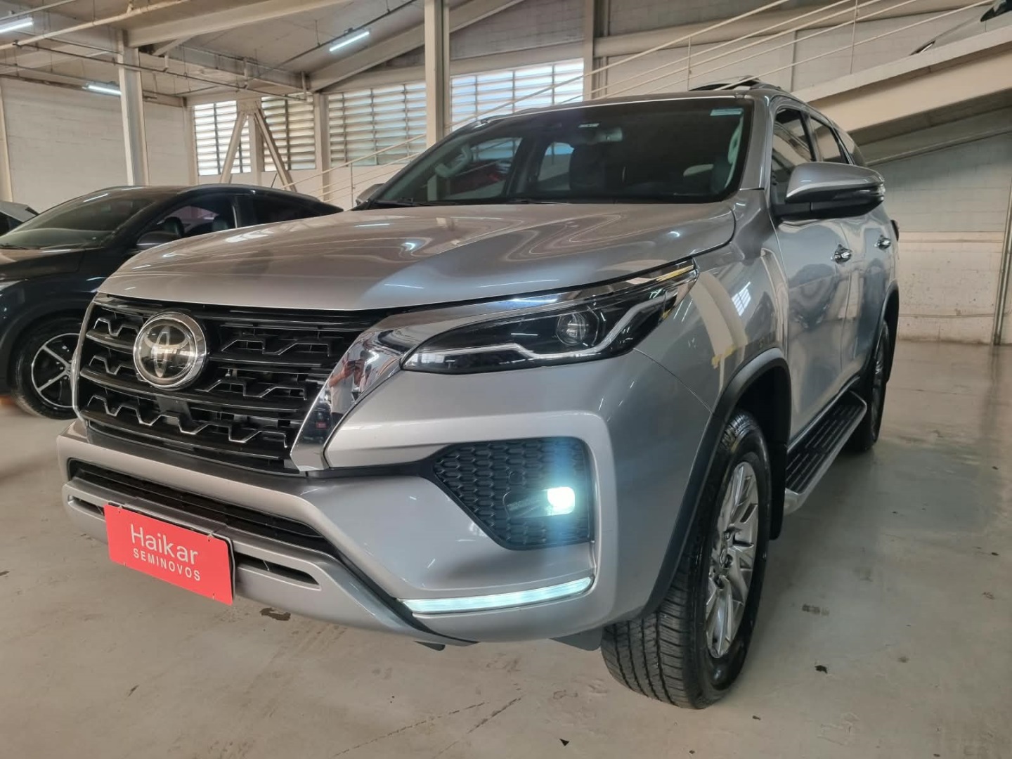 TOYOTA HILUX SW4