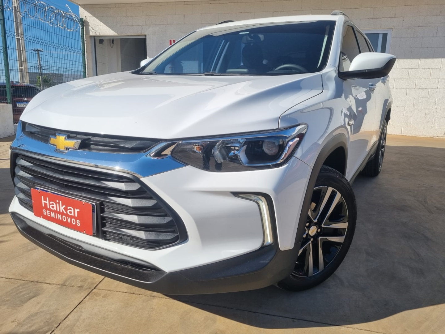 CHEVROLET TRACKER